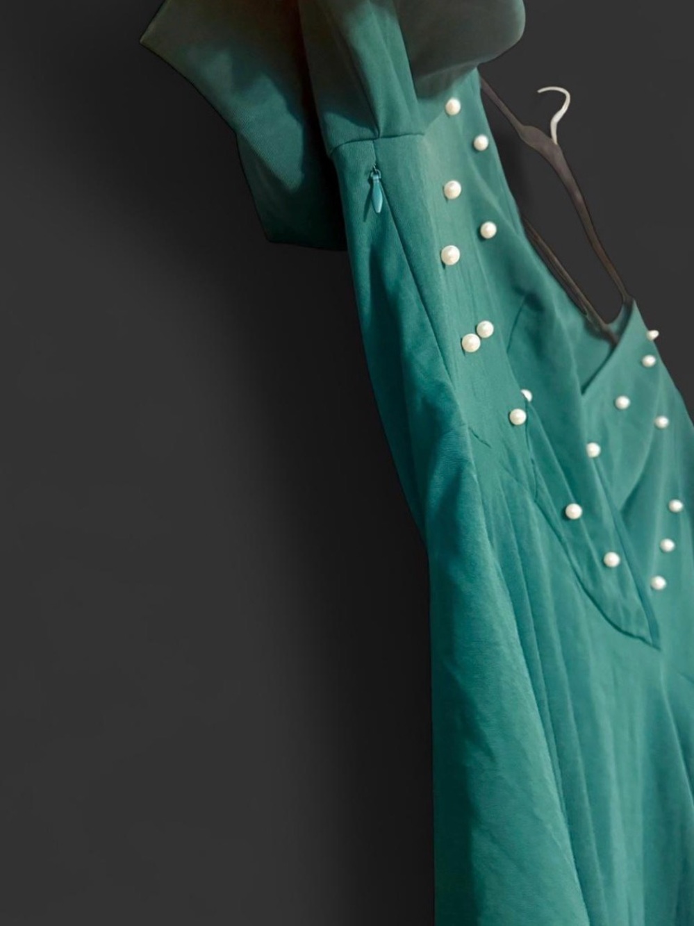 Dress V-Neck Midi Dress Pearls emerald green XL womans T length holiday flowy - Picture 6 of 7